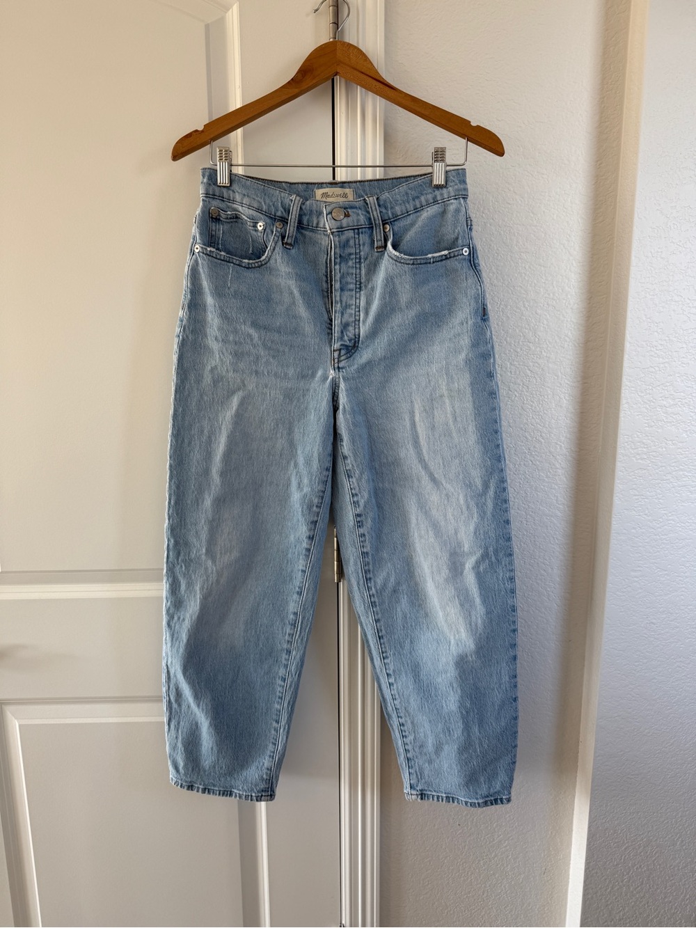 Madewell size 27 Balloon Light Wash Jeans